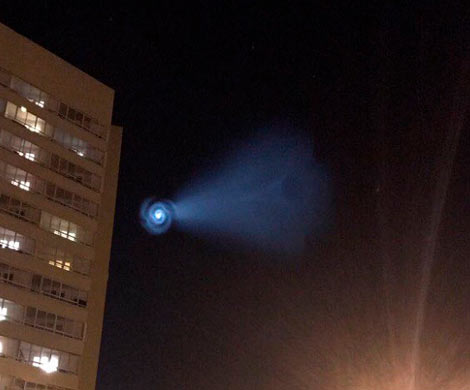 НЛО или Бэтмен: в небе над Воронежем сняли на фото странное свечение