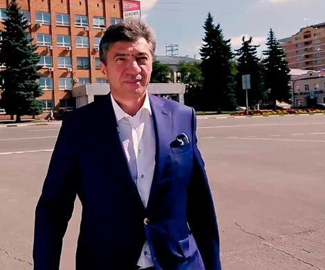 Новый мэр Электростали Пекарев умеет делиться и знает с кем