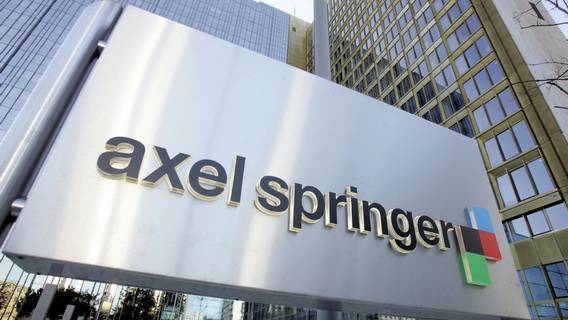 OpenAI заключила соглашение с издательством Axel Springer, чтобы использовать его новостной контент в ChatGPT