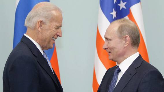 Организации призвали Байдена прекратить использовать «безрассудную» риторику в адрес Путина