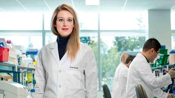 Основательница Theranos Элизабет Холмс приговорена к 11 годам тюрьмы за мошенничество 