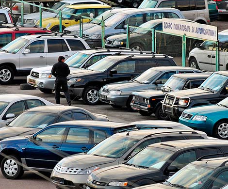 Падение рубля приведет к подорожанию автомобилей
