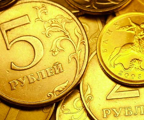 Падение рубля заставило россиян переключиться на финансовые сайты