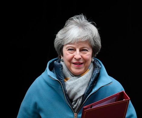 Парламент Великобритании вынужденно вернется к сделке Мэй