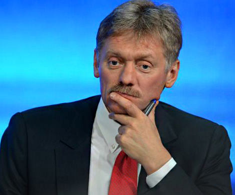 Песков заявил о прохладном отношении Путина к монархическим идеям Аксенова
