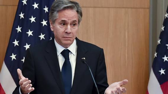 Блинкен: Си Цзиньпин отверг предложение США о создании горячей линии по военным кризисам