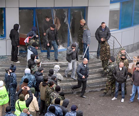 Под Винницей вооруженные люди взяли завод Nemiroff