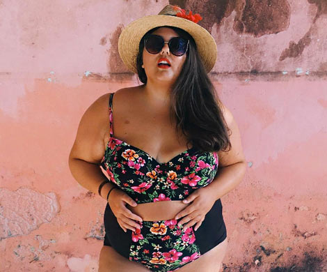Подписчики раскритиковали блогера в бикини plus-size