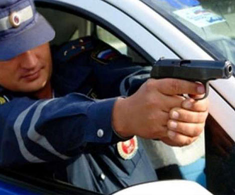 Погоня со стрельбой на востоке Петербурга попала на видео