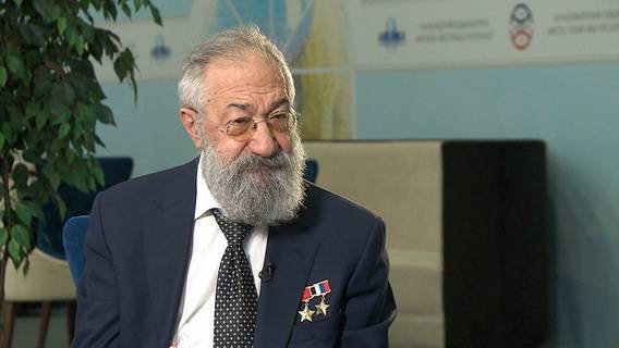 Полярник от Бога. Сегодня Москва простилась с легендарным исследователем Арктики Артуром Чилингаровым