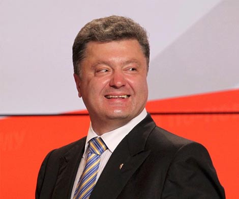 Порошенко рад отказам мировых лидеров ехать в Москву на 70-летие Победы