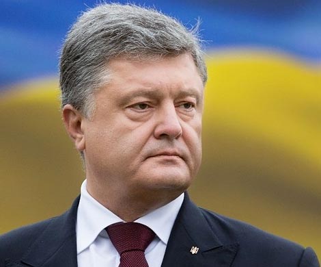 Порошенко возложил на Кремль ответственность за мир на Украине