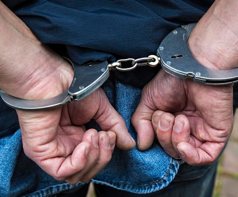 После истязаний сын зарезал незрячую мать в Новосибирске