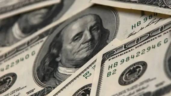 «Последние штаны снимем»: США начали кредитовать Киев по методу «черных риелторов»
