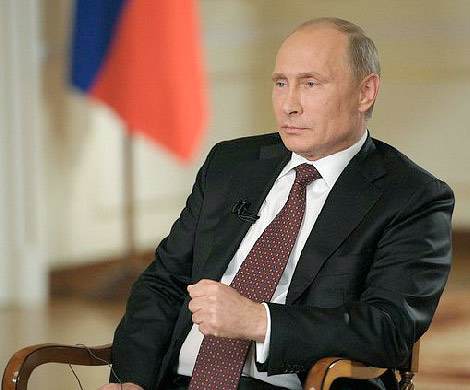 Позицию Путина по Украине и Крыму поддержали 150 деятелей культуры
