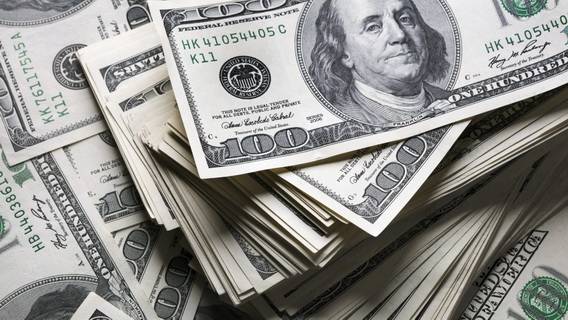 Правительство РФ может продлить до конца года обязательную продажу экспортерами валютной выручки