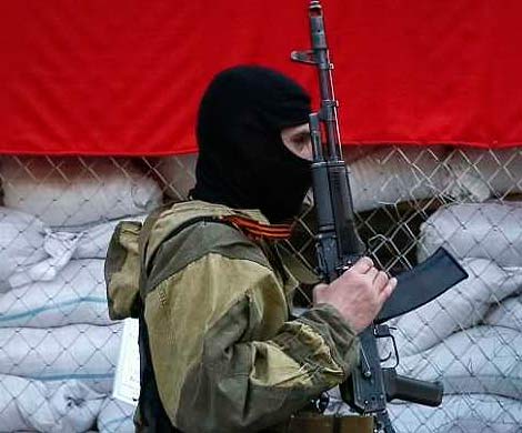 Правозащитник сообщил об освобождении крымских журналистов, похищенных в Донбассе