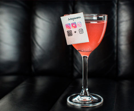Праздничный weekend по случаю Международного женского дня в Mercedes Bar