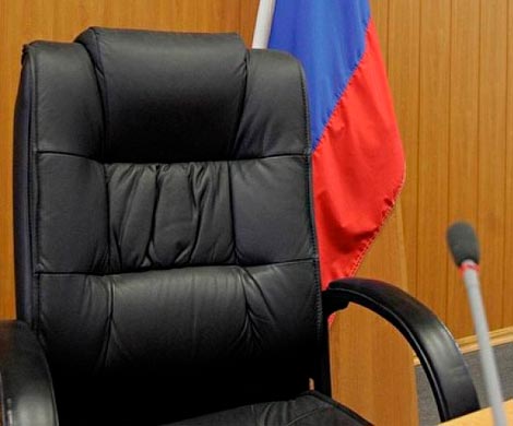 Предоставление сенаторских кресел экс-губернаторам мешает «технократам» бороться с региональной клановостью 
