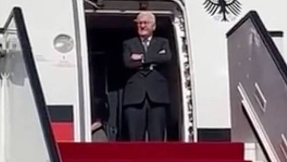 Президент Германии Штайнмайер остался ждать на взлетно-посадочной полосе в Катаре
