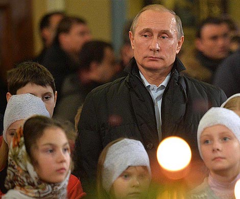 Президент Владимир Путин поздравил россиян с Рождеством Христовым