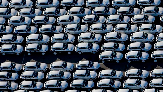 Продажи автомобилей в Китае за ноябрь снизились на 4,2%