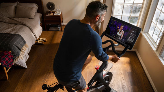 Продажи компании Peloton выросли из-за увеличения количества заказов на дом