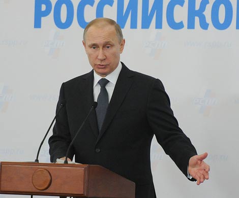 Промышленники попросили Путина поддержать доллар