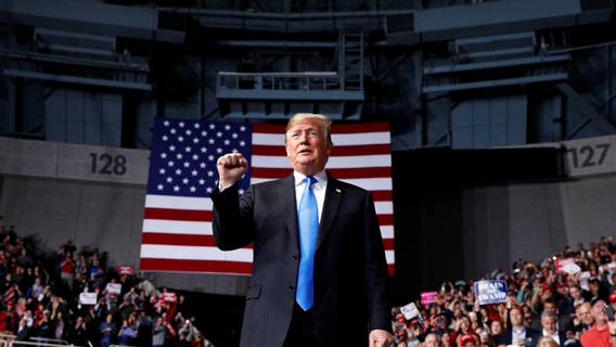 Путин планировал помочь Трампу победить на выборах 2016 года
