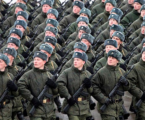 Путин поручил Росгвардии держать удар извне