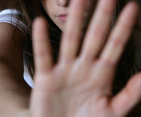 Пьяная оргия: в Москве двое мужчин надругались над 17-летней девушкой