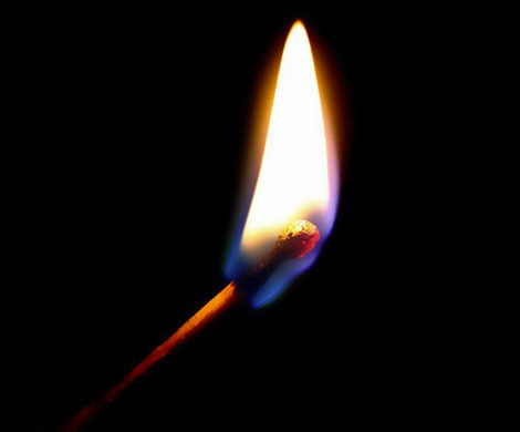 Пьяный сожитель облил женщину горючим и поджег в Можайском районе‍