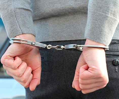 Пьяный житель Саранска ножом пытался вскрыть квартиру бывшей жены