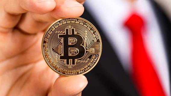 Растущий интерес инвесторов привел к тому, что биткойн превысил отметку в $23 000