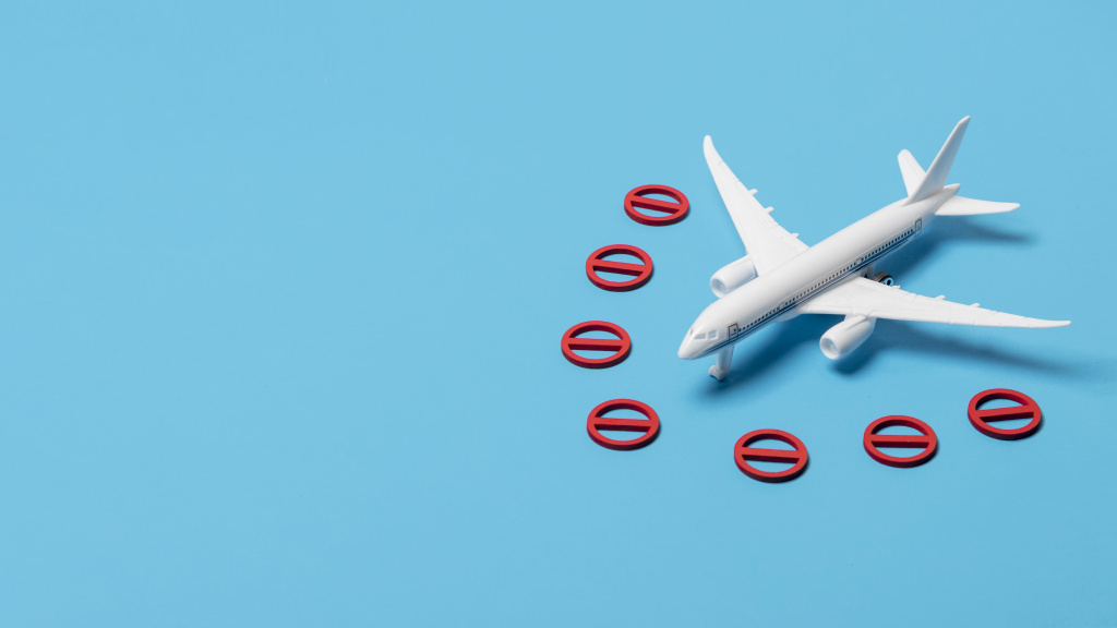 Разведчик США снова кружит у российского побережья Сочи