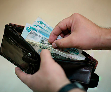 Реальные доходы россиян упали почти на 20%