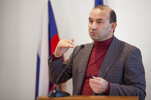 Рейдер Винокуров дипломатией не занимается