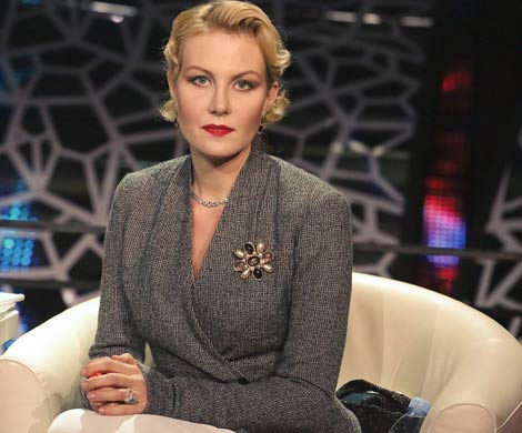 Рената Литвинова утверждает, что к ней приходят души мертвых людей