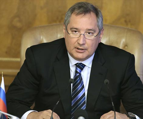 Рогозин считает намерение Турчинова создать атомную бомбу признаком отсталости