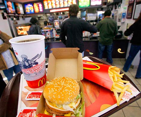 Роспотребнадзор опроверг сообщения о запрете продукции McDonald’s