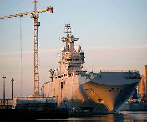 Российским морякам запретили подниматься на борт "Мистраля"