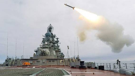 Россия нанесла мощный групповой ракетный удар по объектам ВСУ и украинским предприятиям ВПК