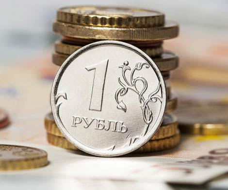 Рубль начал день на бирже с падения