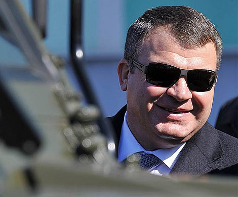 Сердюков возглавил Воздушно-десантные войска