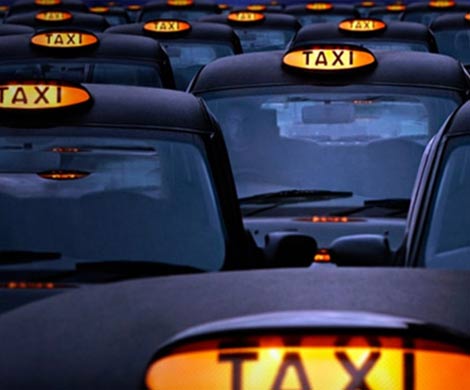 Службы такси Лондона пытаются создать конкуренцию сервису Uber 