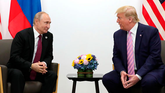 СМИ рассказали о стремлении Трампа переговорить с Путиным