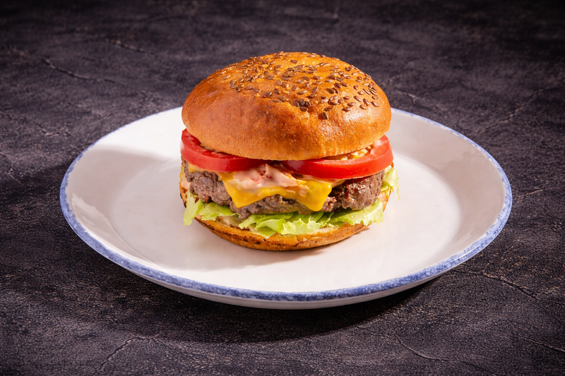 Сначала борщ, потом стейк, потом ещё раз: безлимитные бранчи в Steak It Easy by Vasilchuki