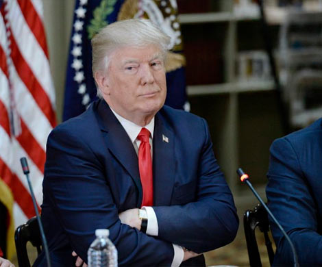 Социологи зафиксировали очередной обвал рейтинга Трампа