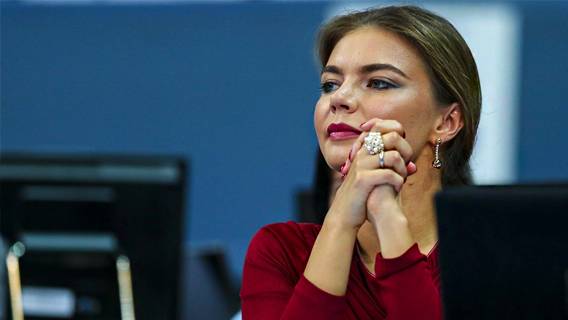 Сообщается, что Путин не рад еще одной беременности Алины Кабаевой 