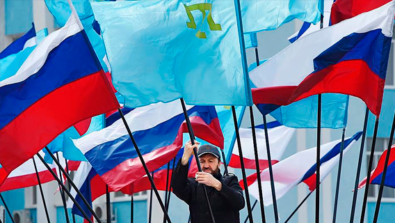 Соратники Ельцина разошлись в вопросе о Донбассе и Крыме